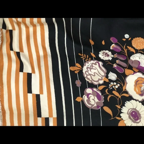 CHRISTIAN DIOR silk scarf - Picture 4 of 11